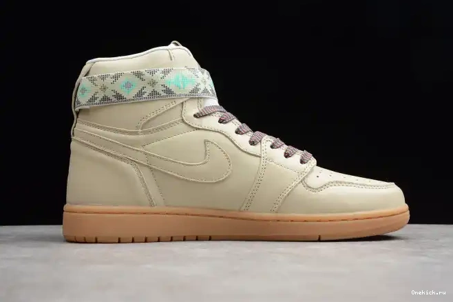 One Kick Jordan High 1 AR4410-207 Air N7 Strap Retro 0702